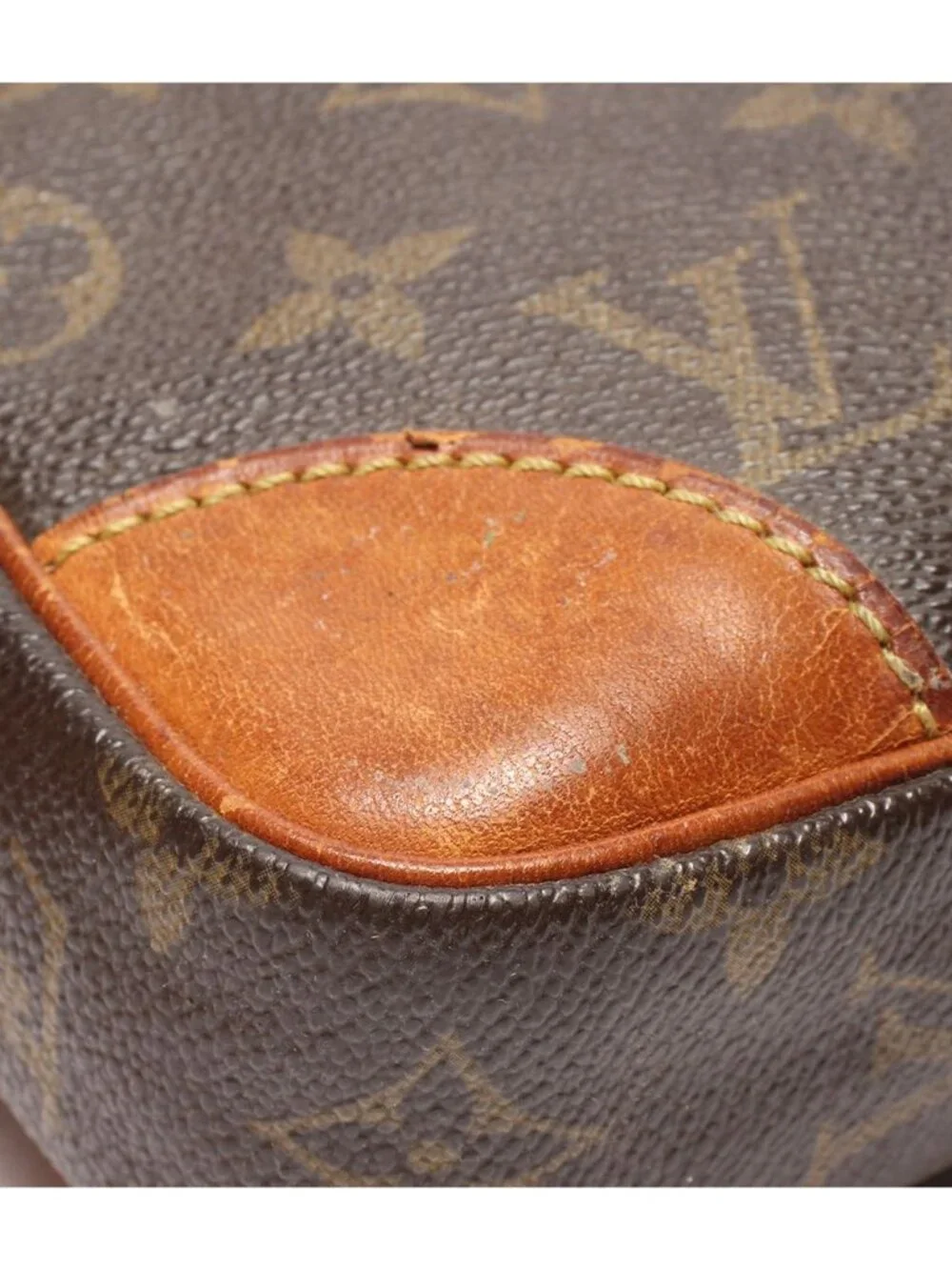 Louis Vuitton Clutch Marly Dragonne GM Monogram